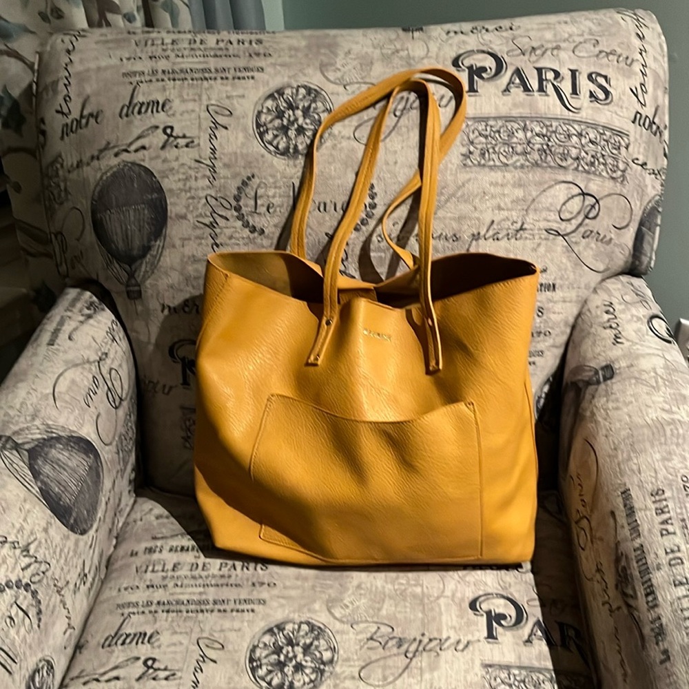 Maxwise vegan tote